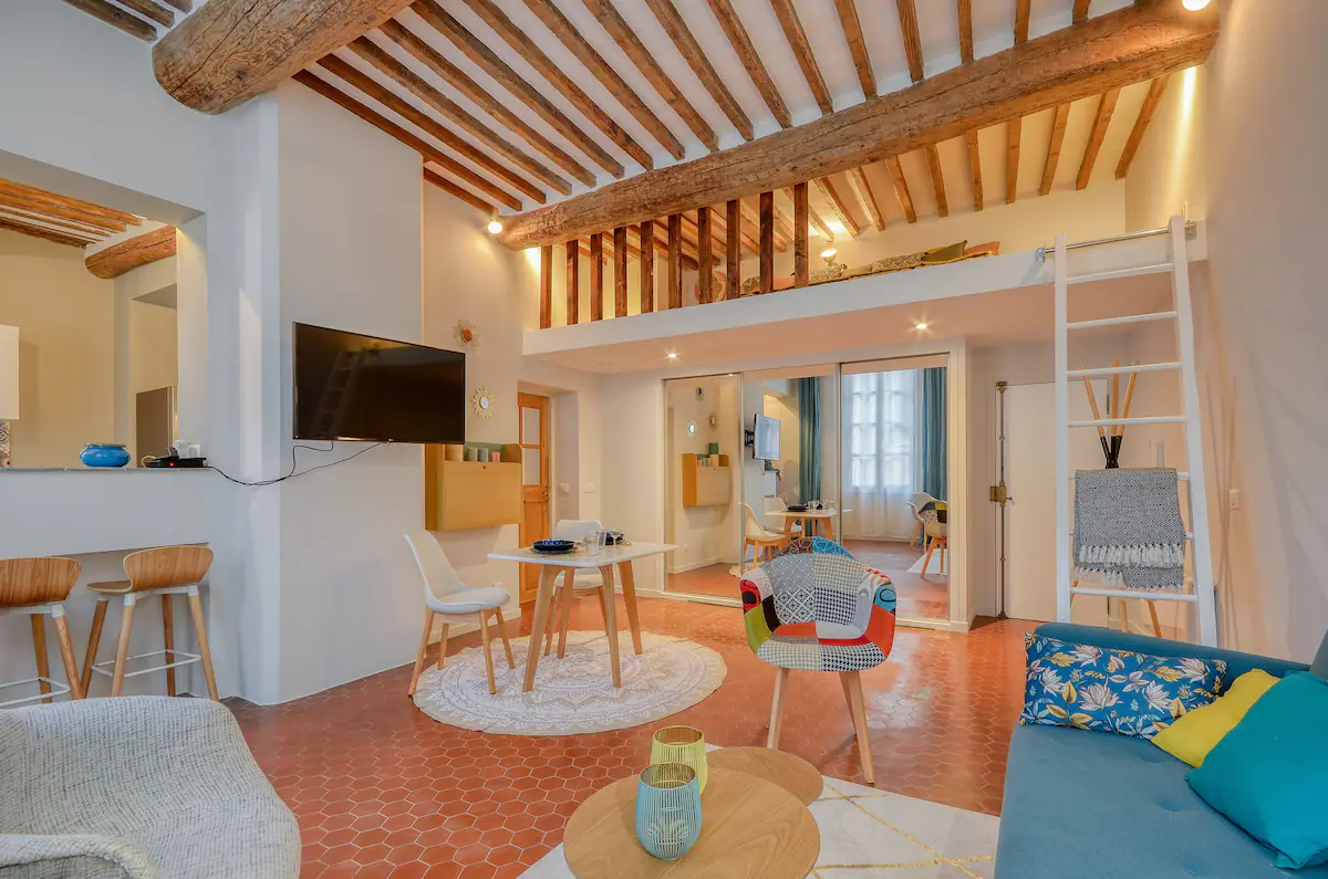 Appartement Aix En Provence  2 pièce(s) 49.33 m2