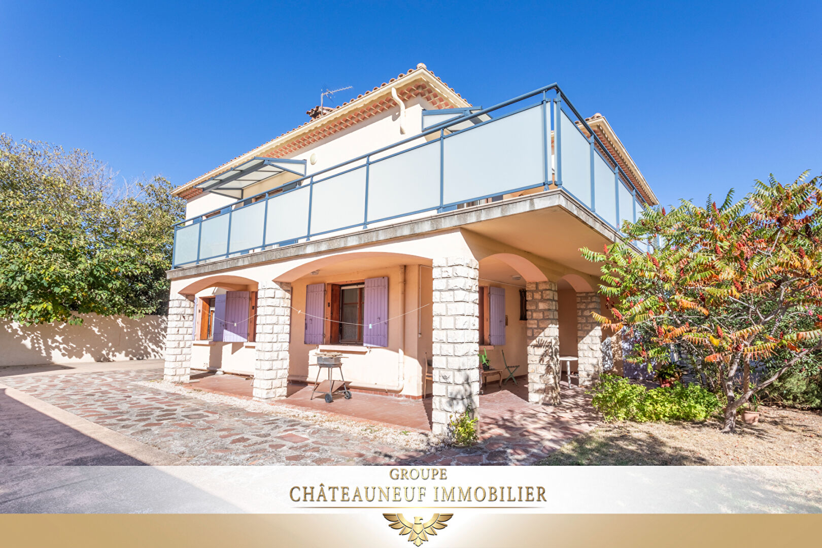 Maison Chateauneuf /  6 pièces 163 m2 sur 727 m² // Garage